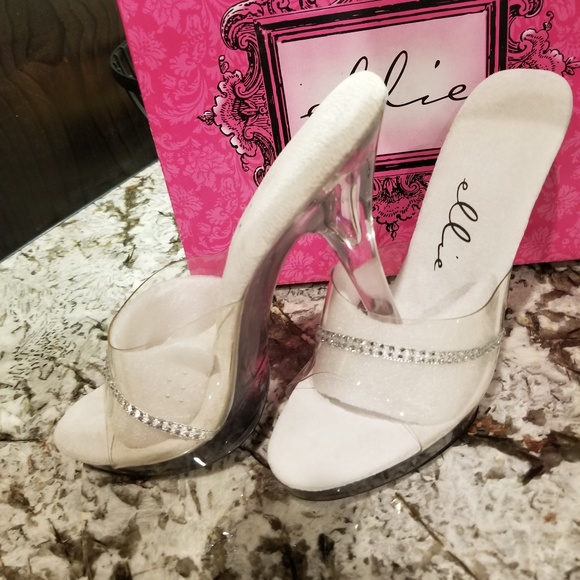 Ellie Shoes - New in box Ellie. Clear Mule